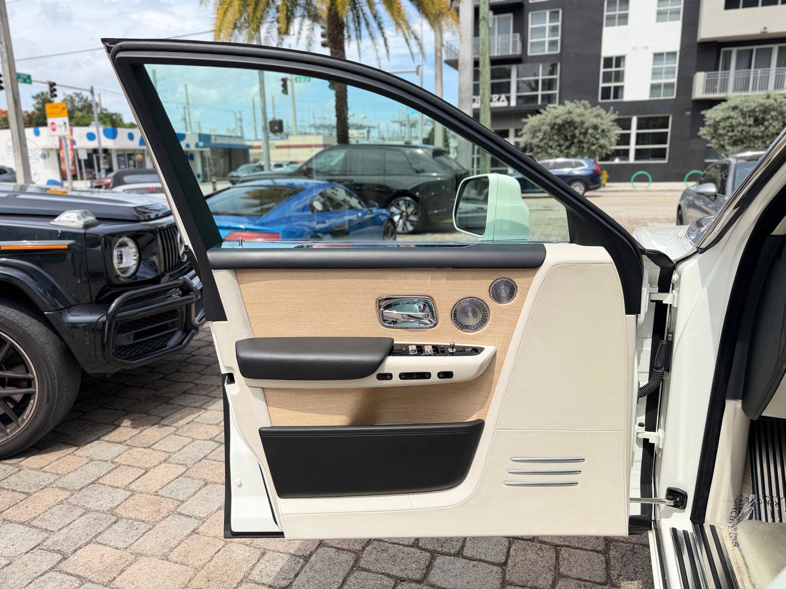Used 2019 Rolls-Royce Phantom Sedan RWD image 28