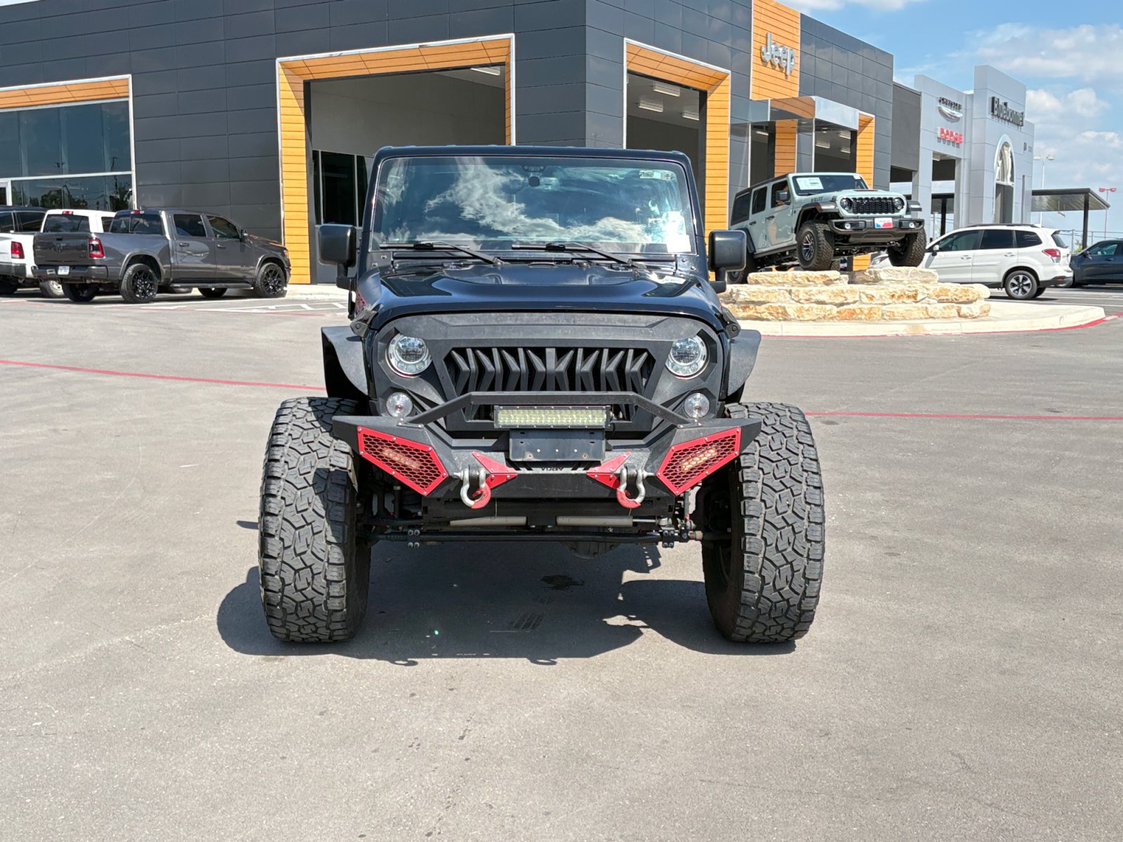 Used 2017 Jeep Wrangler Unlimited Rubicon AWD/4WD image 2