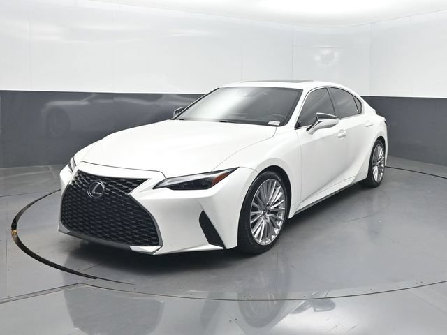 Used 2022 Lexus IS 300 w/ Premium Package RWD video 1