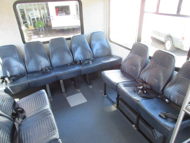 Used 2022 Chevrolet Express 3500 w/ Shuttle Bus Package RWD image 19