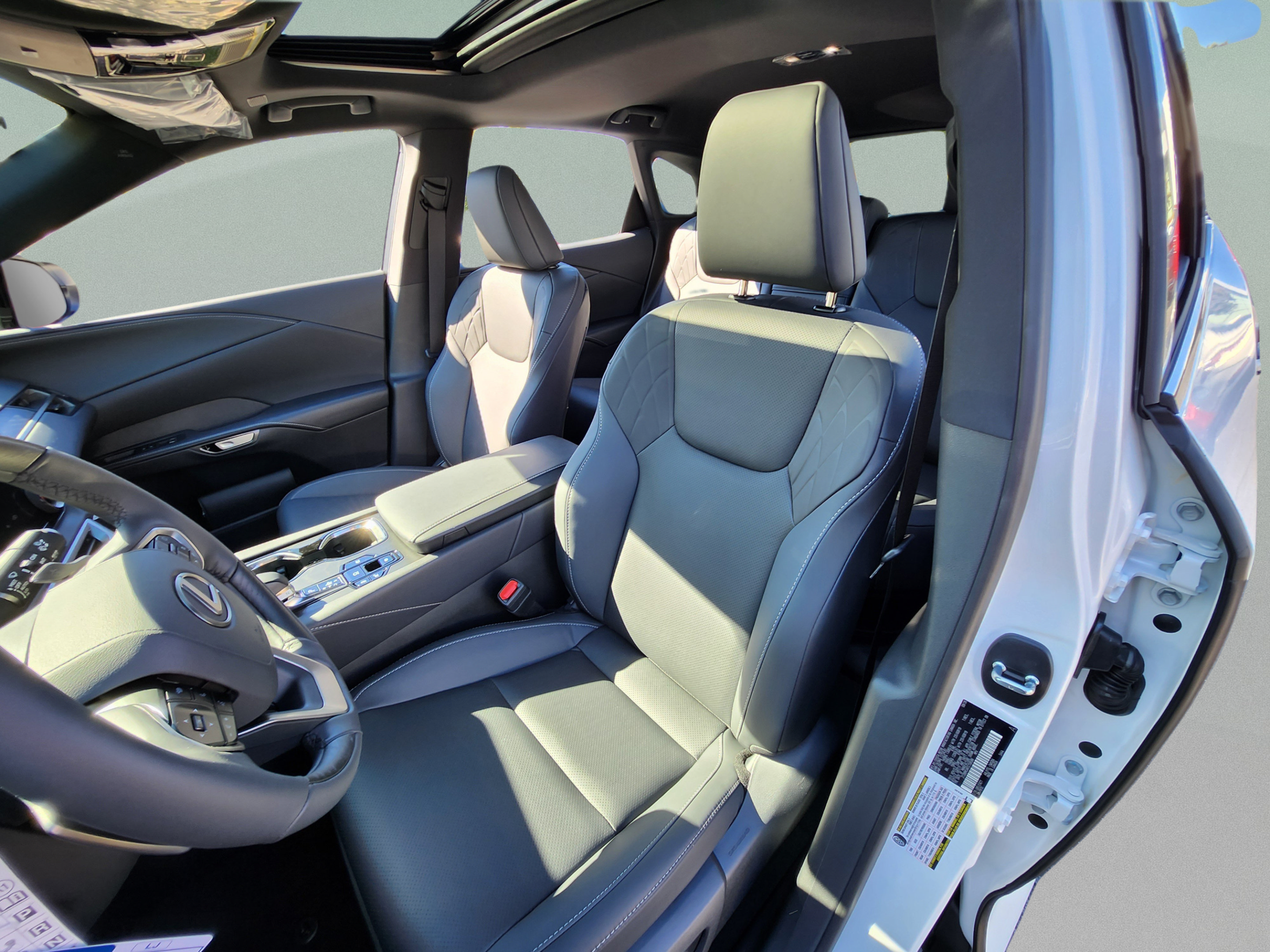 New 2026 Lexus RX 350h w/ Convenience Package AWD/4WD image 15