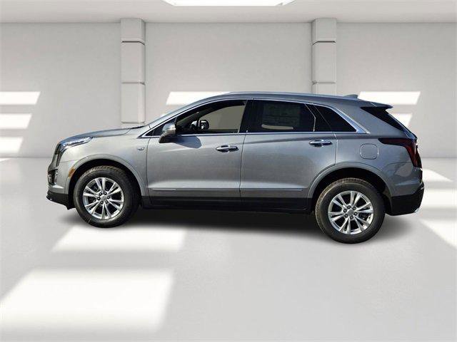 New 2026 Cadillac XT5 Luxury image 2