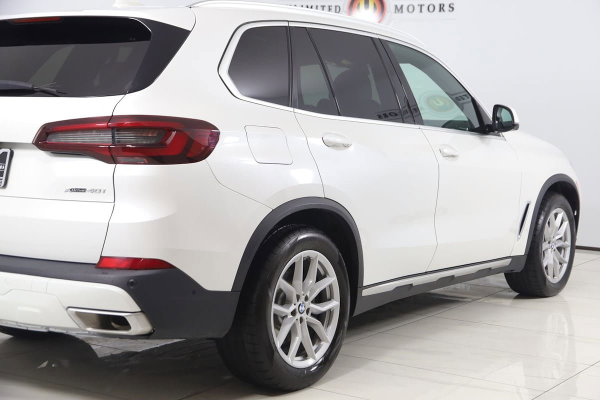 Used 2023 BMW X5 xDrive40i w/ Premium Package AWD/4WD image 46
