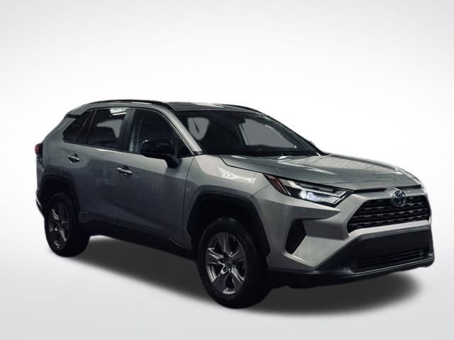 Used 2023 Toyota RAV4 LE image 4