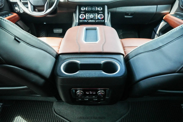 Used 2023 GMC Yukon Denali Ultimate AWD/4WD image 59