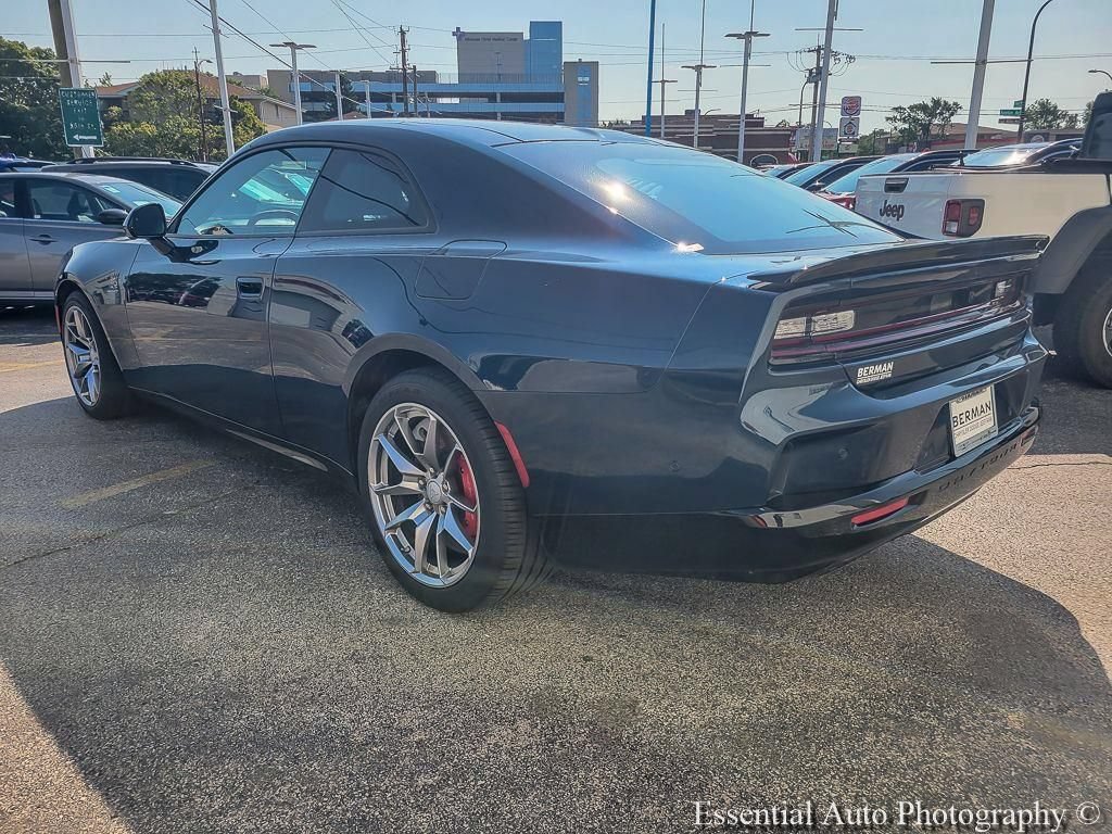 Used 2024 Dodge Charger Daytona Scat Pack w/ Plus Group AWD/4WD image 11