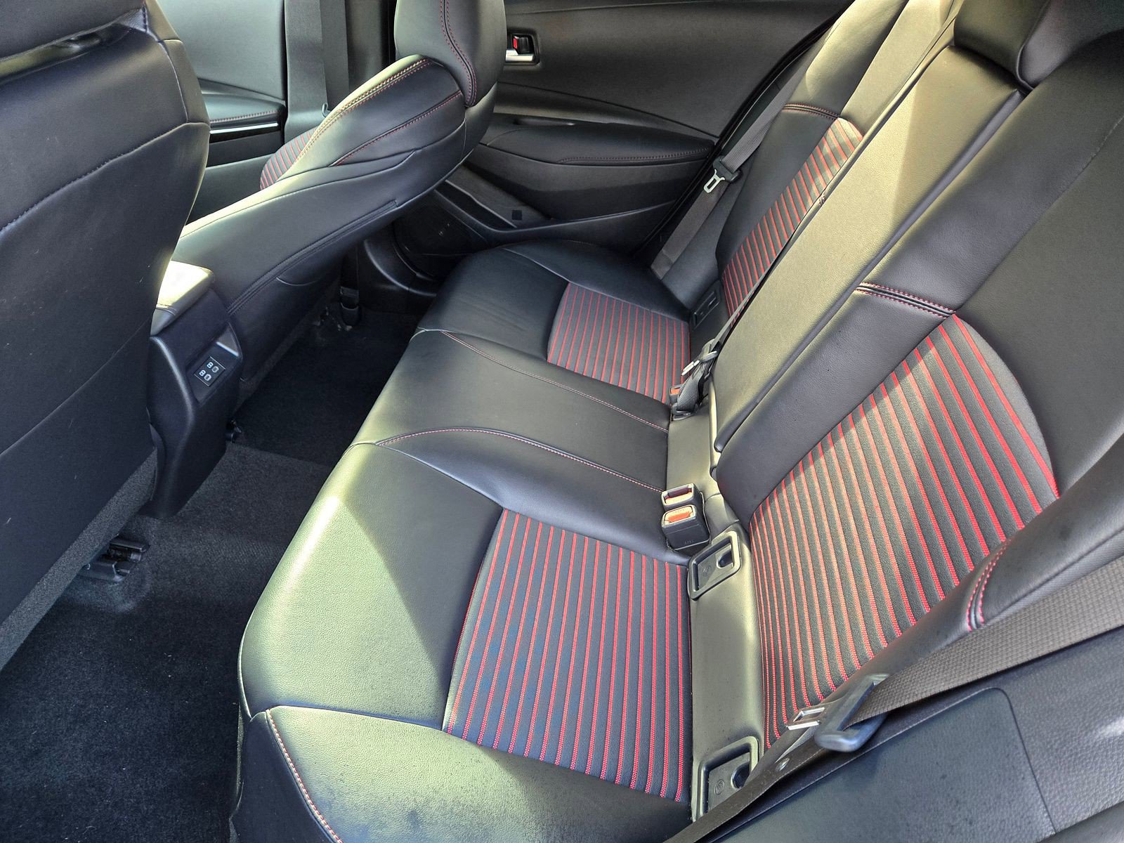 Used 2024 Toyota Corolla XSE image 12