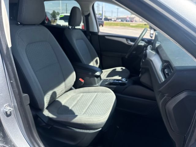 Used 2021 Ford Escape SE w/ SE Sport Appearance Package image 15