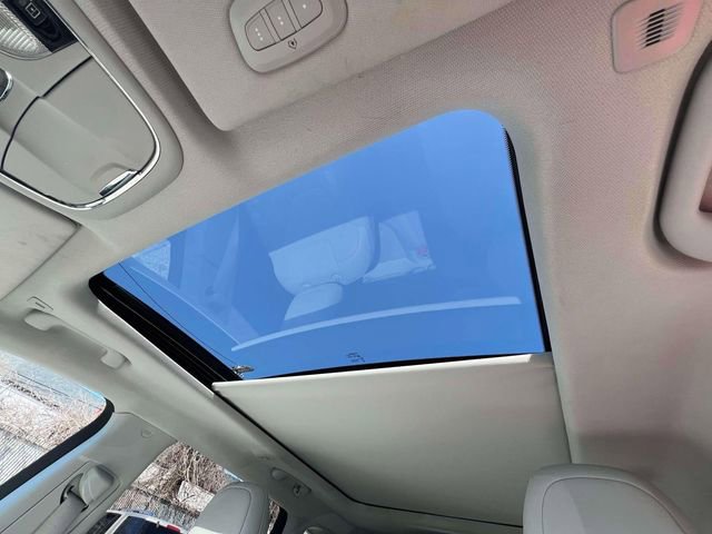 Used 2019 Jeep Cherokee Limited w/ Technology Group image 34