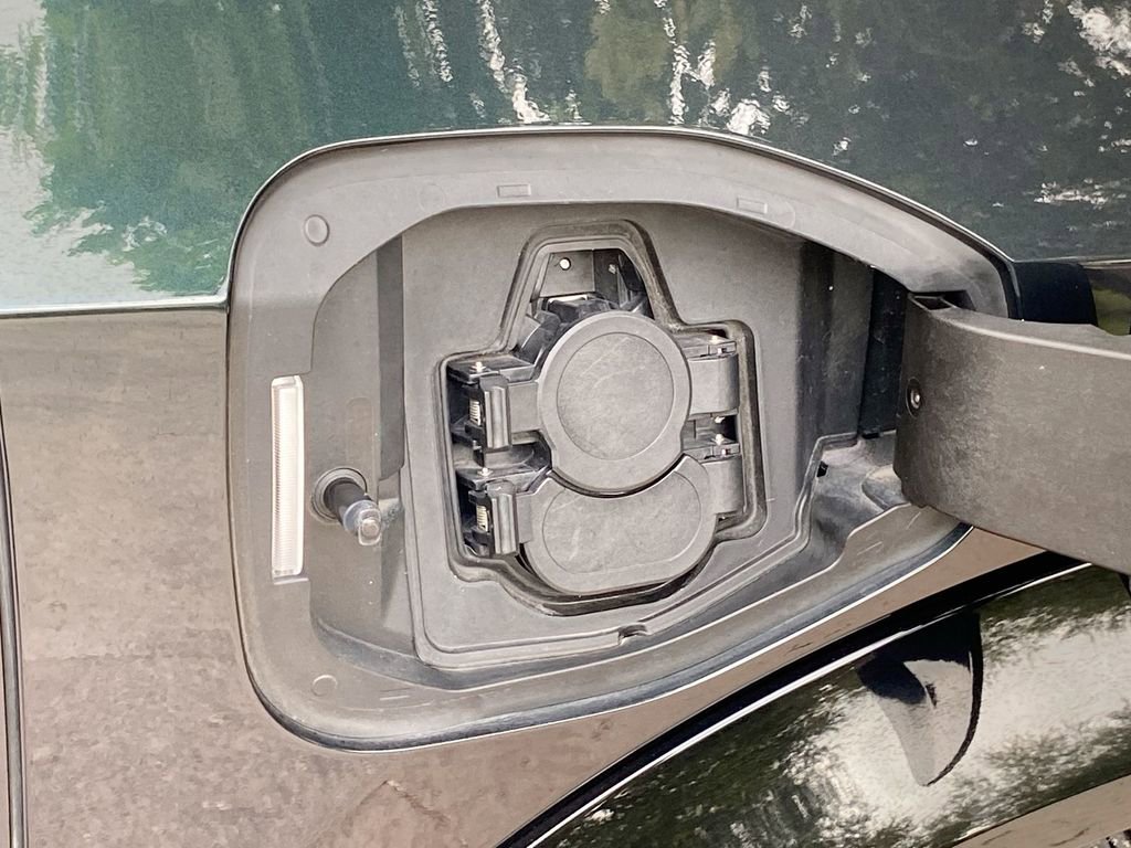 Used 2023 Nissan Ariya EVOLVE+ image 21