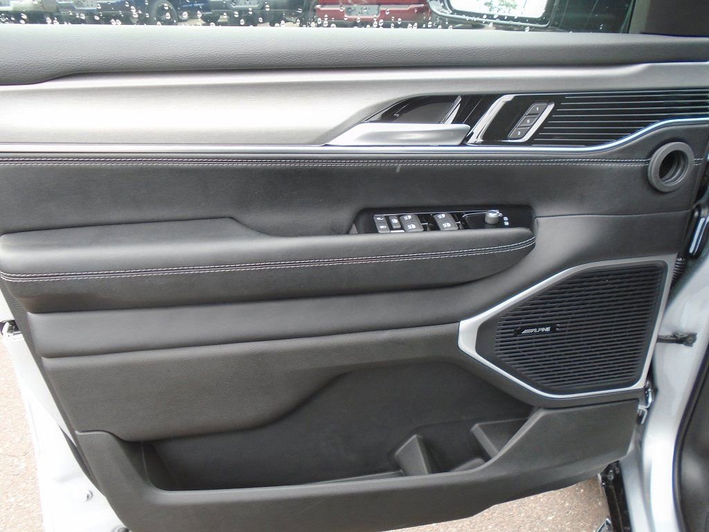 New 2024 Jeep Wagoneer Series II image 6