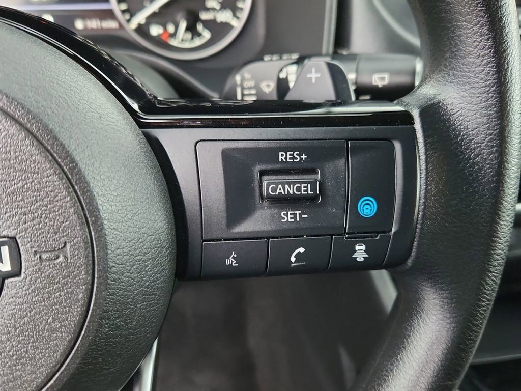 Used 2023 Nissan Rogue SV image 22