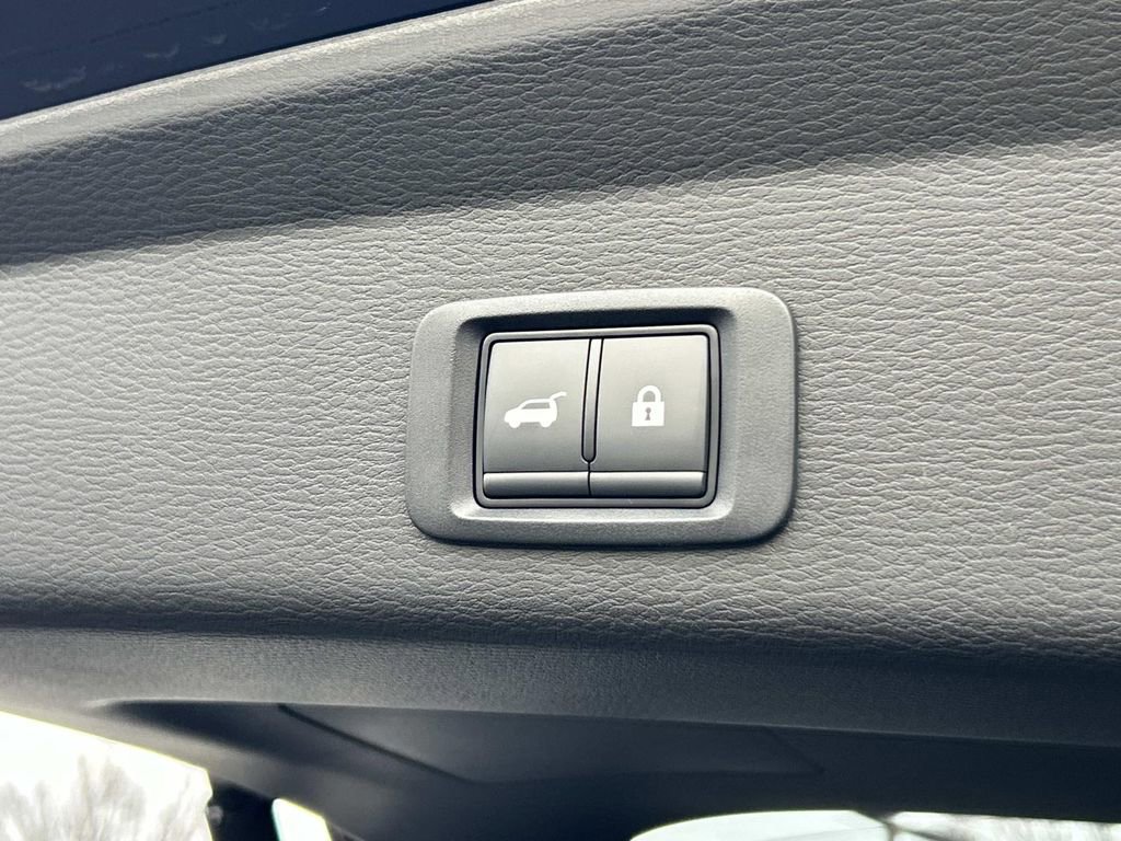 New 2026 Mitsubishi Outlander SE FWD image 12