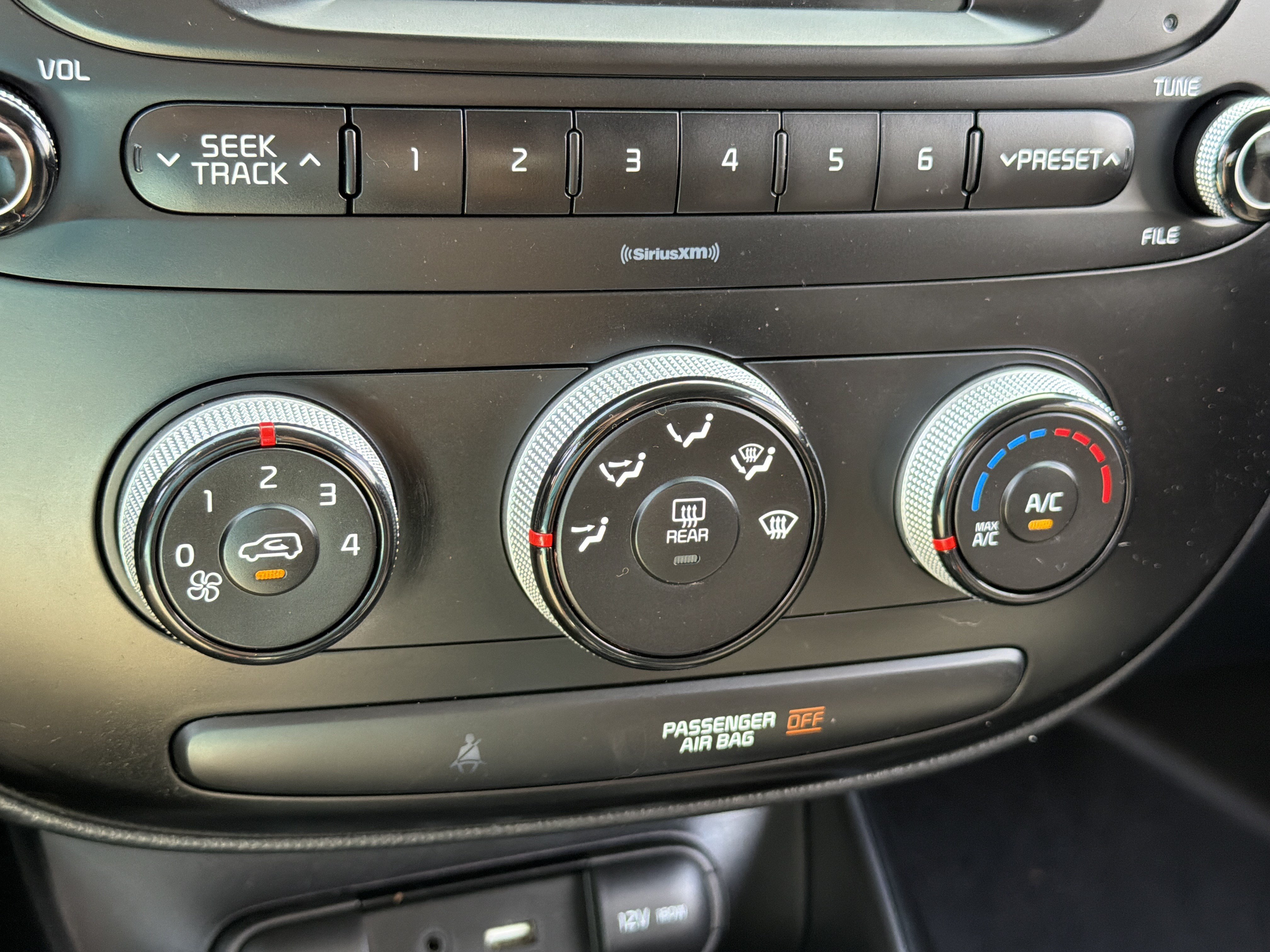 Used 2017 Kia Soul FWD image 20