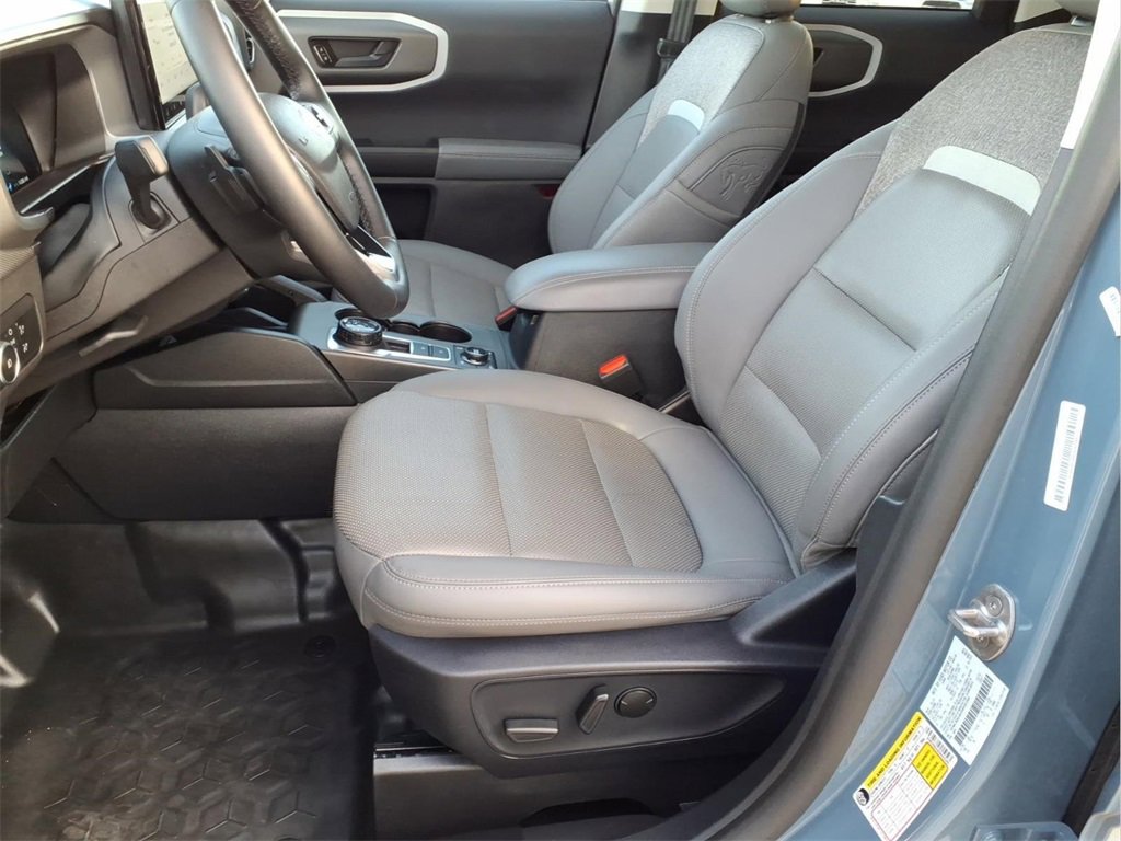 Used 2025 Ford Bronco Sport Badlands image 14