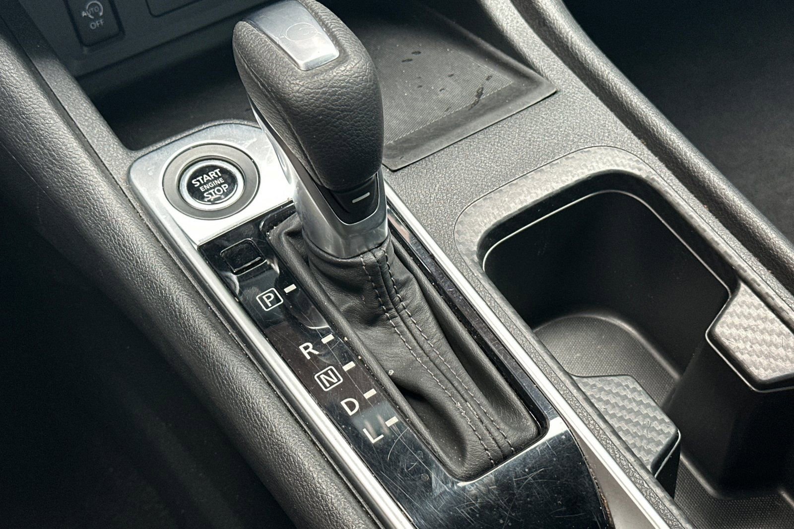 Used 2024 Nissan Sentra SV image 26