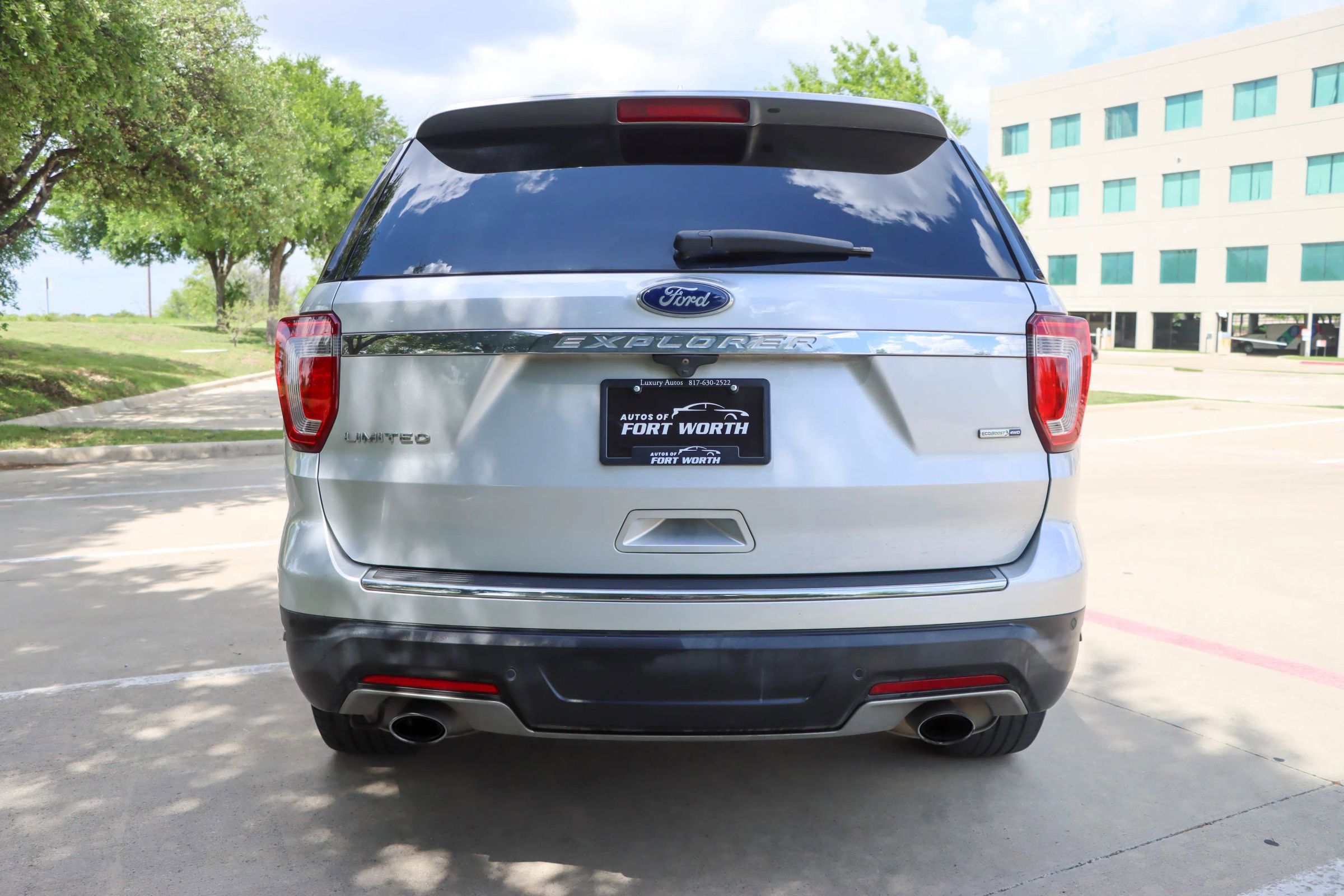 Used 2018 Ford Explorer Limited w/ Ford Safe & Smart Package AWD/4WD image 6