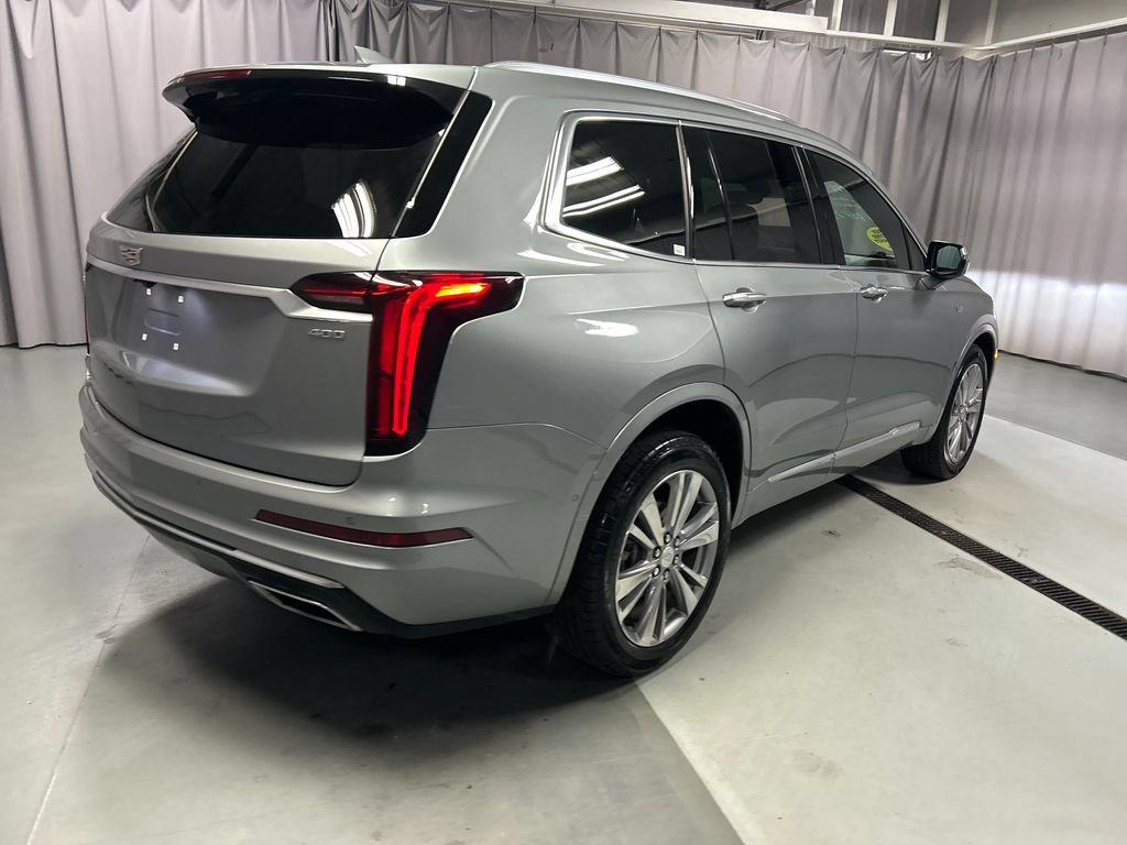 Used 2024 Cadillac XT6 Premium Luxury w/ Technology Package AWD/4WD image 7