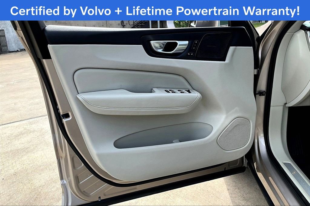 Used 2023 Volvo XC60 B5 Ultimate w/ Protection Package Premier image 24