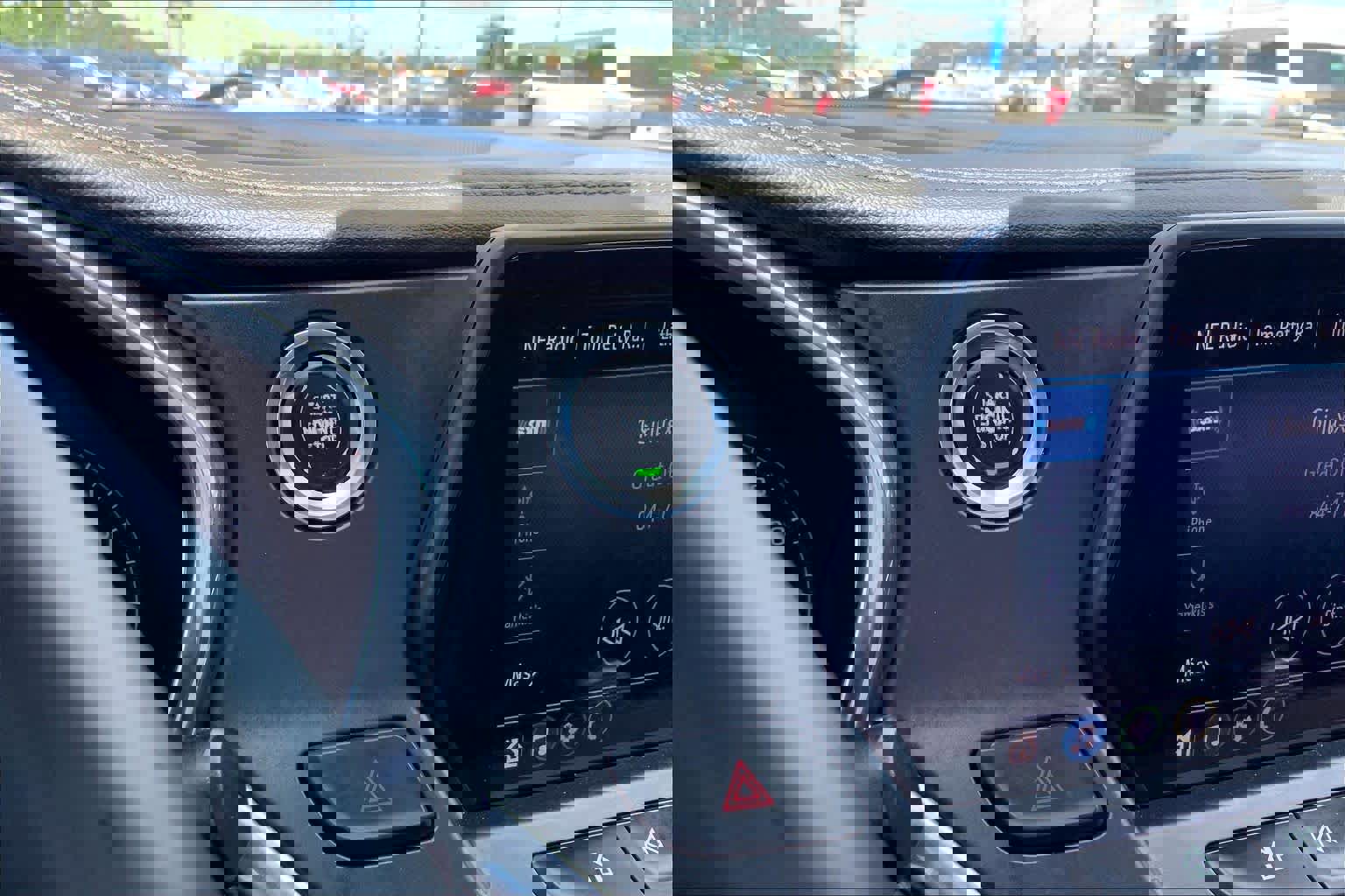 Used 2019 Chevrolet Blazer LT FWD image 34