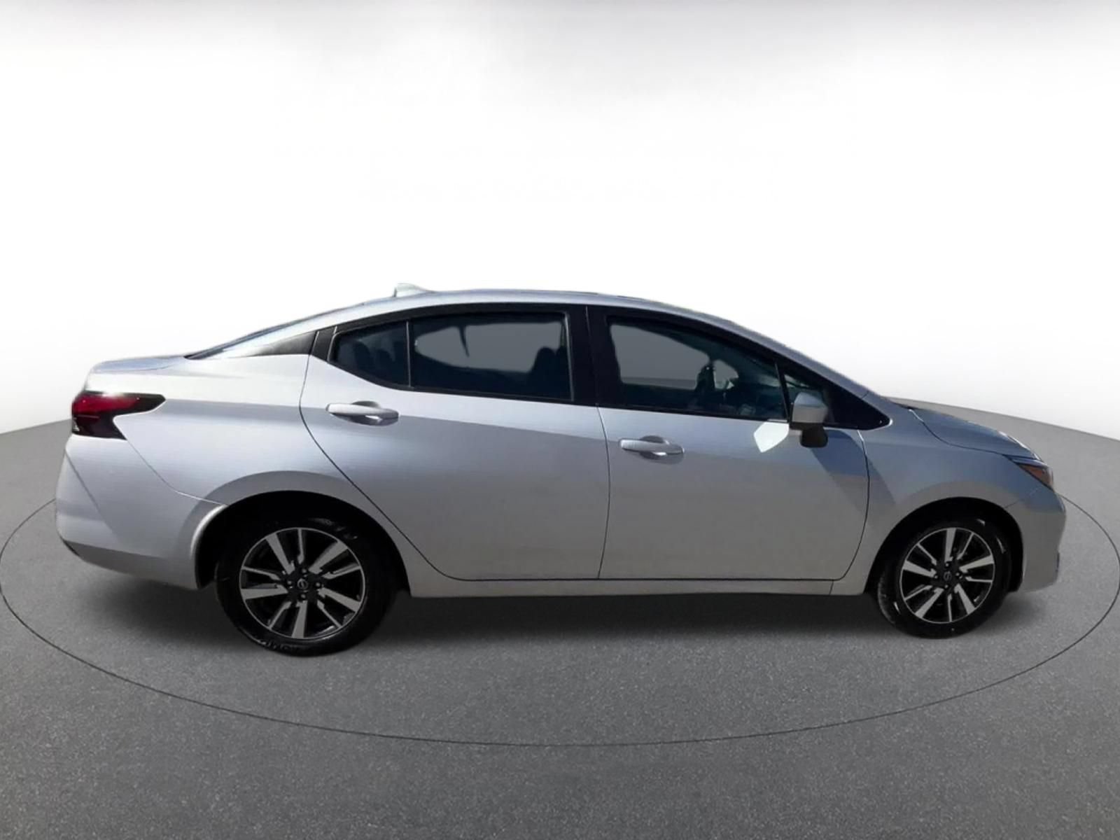 Used 2025 Nissan Versa SV FWD image 16