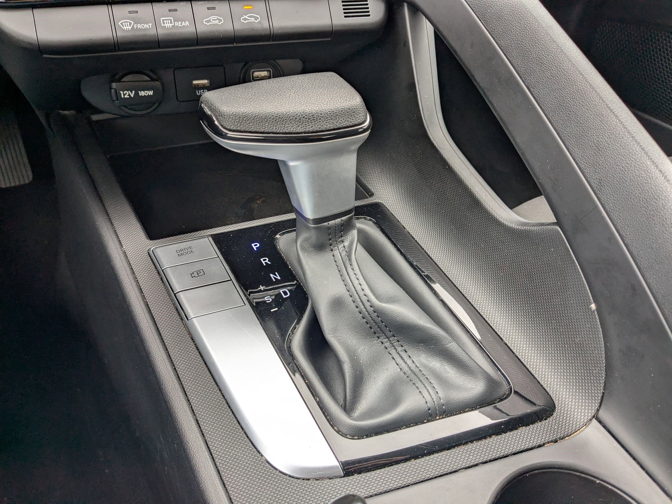 Used 2023 Hyundai Elantra SEL image 25