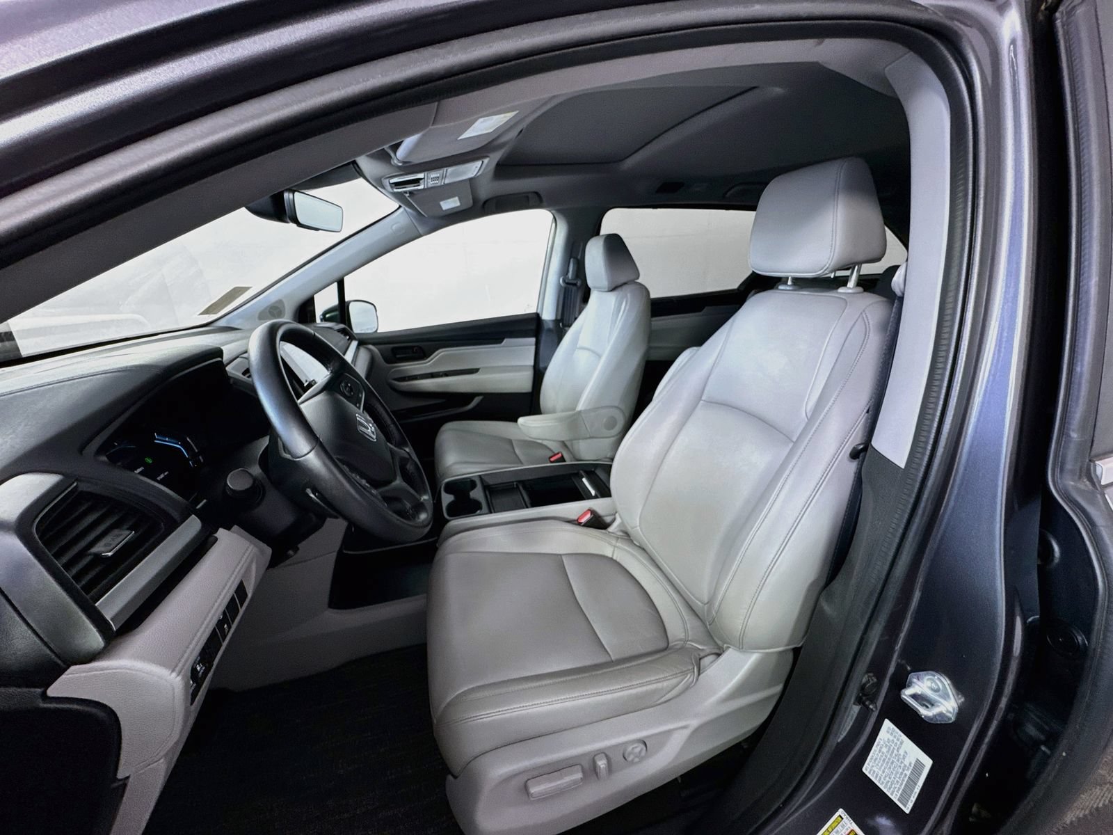 Used 2023 Honda Odyssey EX-L image 15