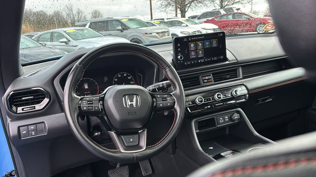 Certified 2024 Honda Pilot TrailSport image 13