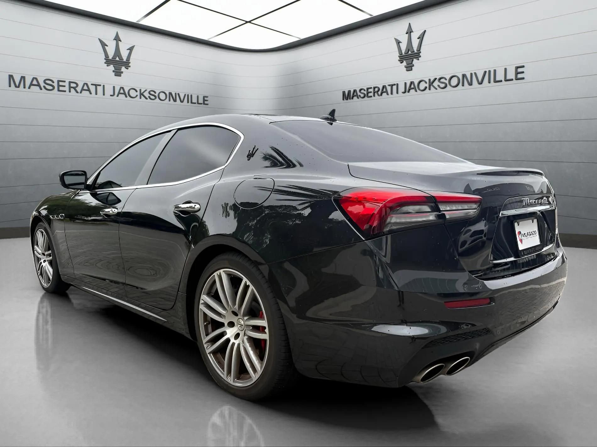 Used 2022 Maserati Ghibli Modena image 16