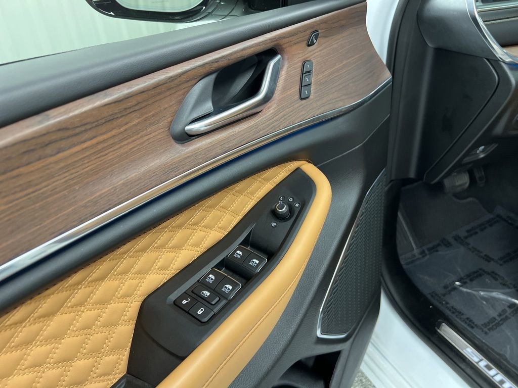 Used 2025 Jeep Grand Cherokee L Summit w/ MOPAR Finishing Package image 21