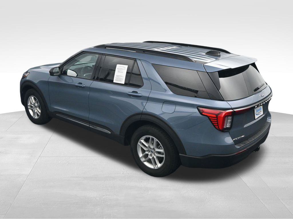 Used 2025 Ford Explorer Active RWD image 31