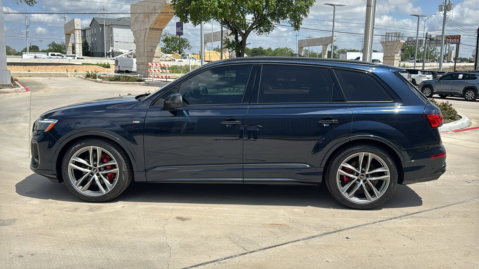 New 2026 Audi Q7 3.0T Prestige AWD/4WD image 4