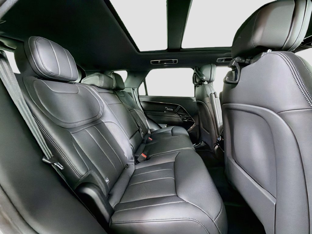 New 2027 Land Rover Range Rover Sport Dynamic SE AWD/4WD image 29