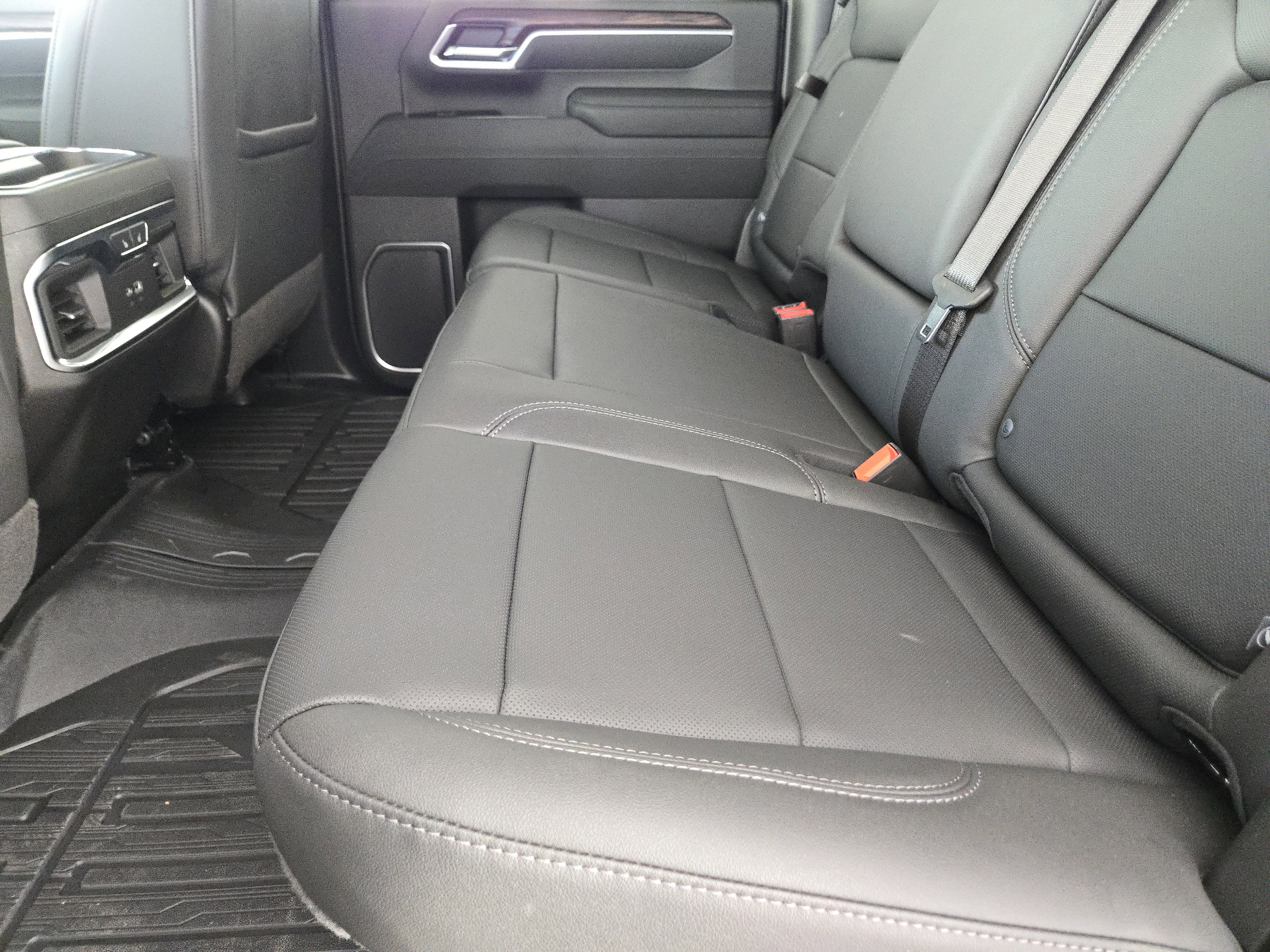 New 2026 GMC Sierra 2500 SLT w/ Texas SLT Premium Package image 22