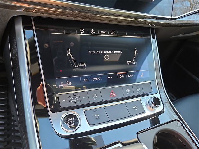 Certified 2025 Audi Q7 2.0T Premium w/ Convenience Plus Package image 17