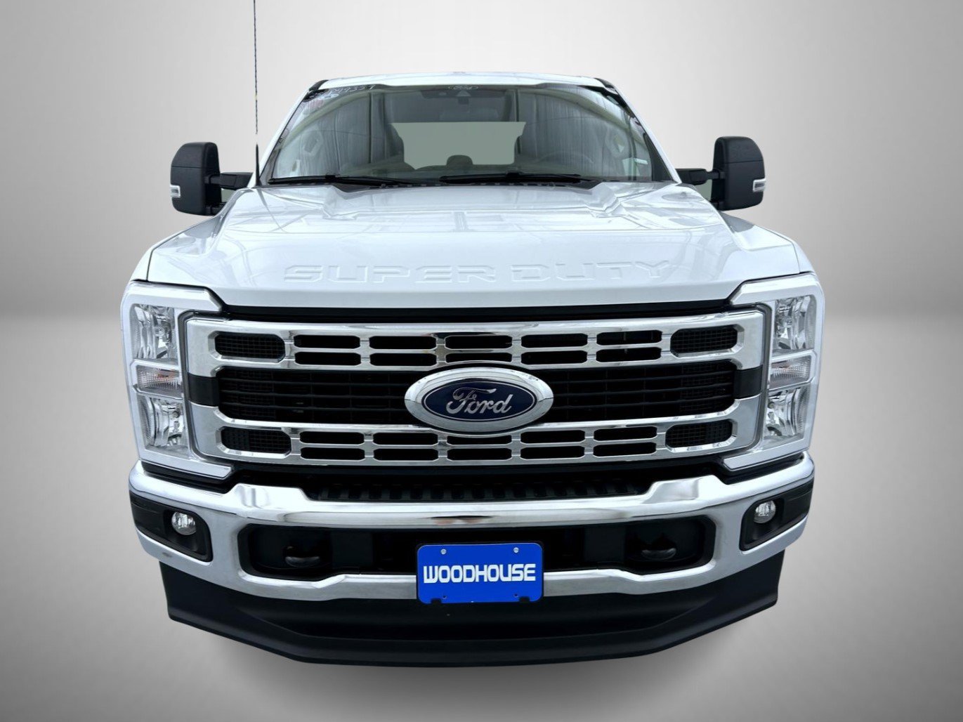 Used 2025 Ford F350 XLT AWD/4WD image 2