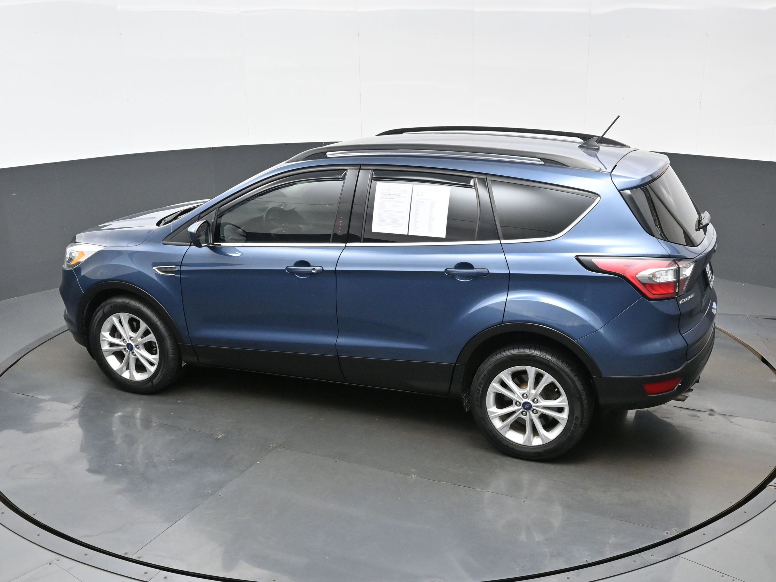 Used 2018 Ford Escape SEL FWD image 32