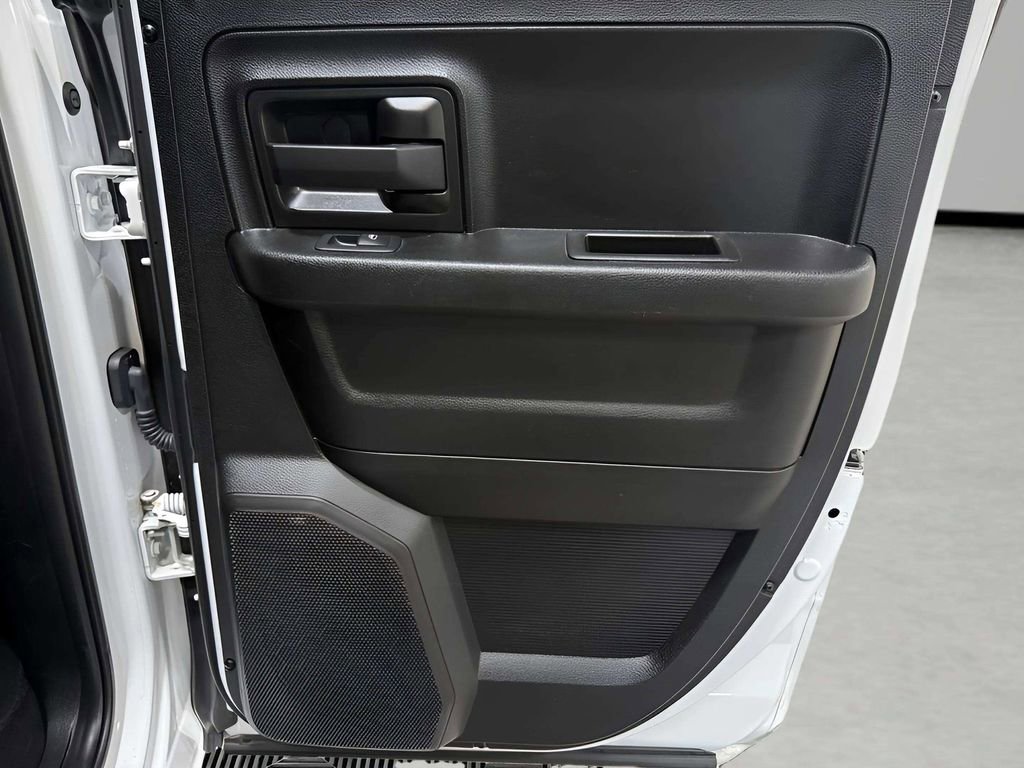 Used 2019 RAM 1500 Express w/ Wheel & Sound Group AWD/4WD image 14