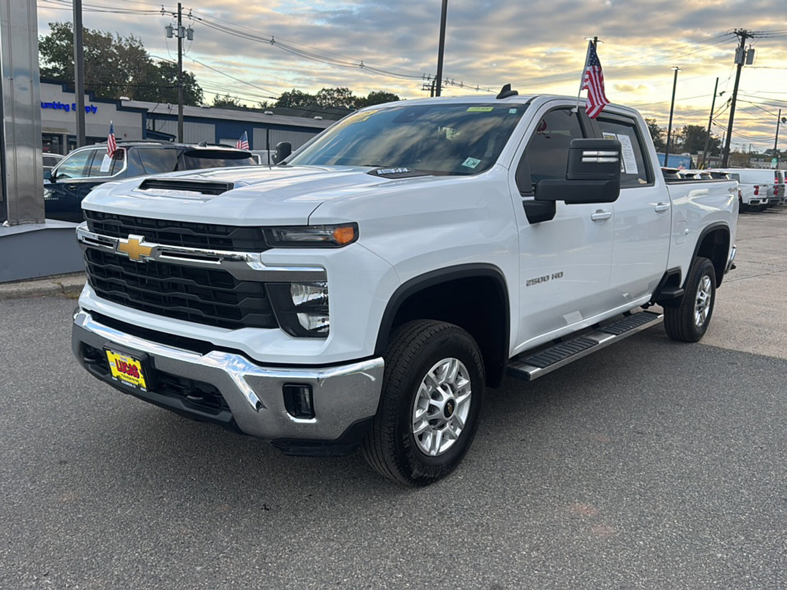 Used 2025 Chevrolet Silverado 2500 LT w/ Convenience Package image 3