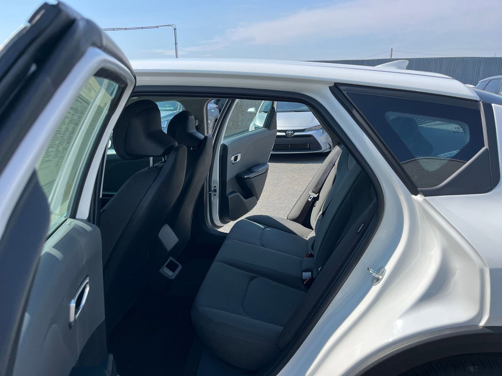 Used 2025 Kia K4 LXS image 26