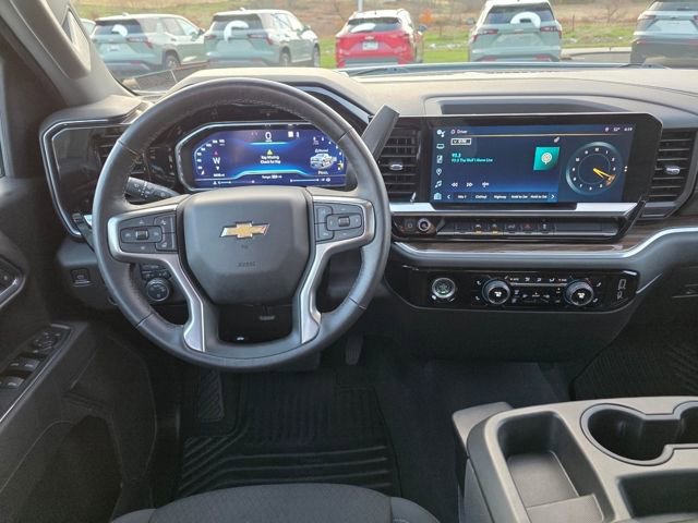 Used 2022 Chevrolet Silverado 1500 LT AWD/4WD image 28