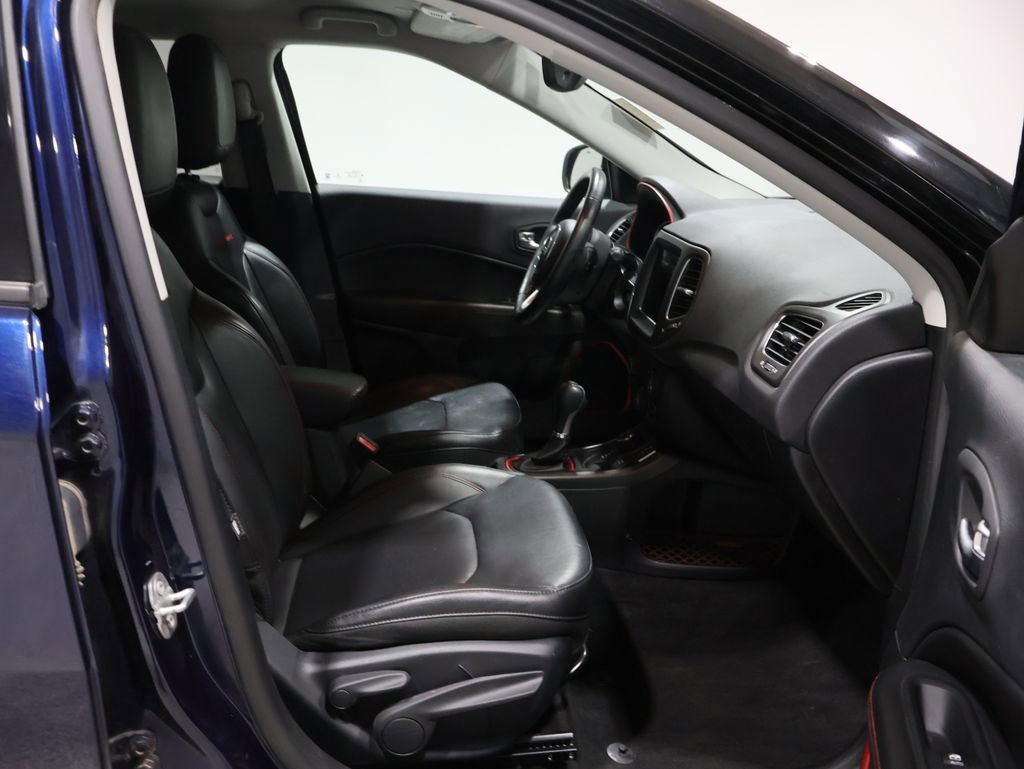 Used 2018 Jeep Compass Trailhawk w/ Leather Interior Group image 25