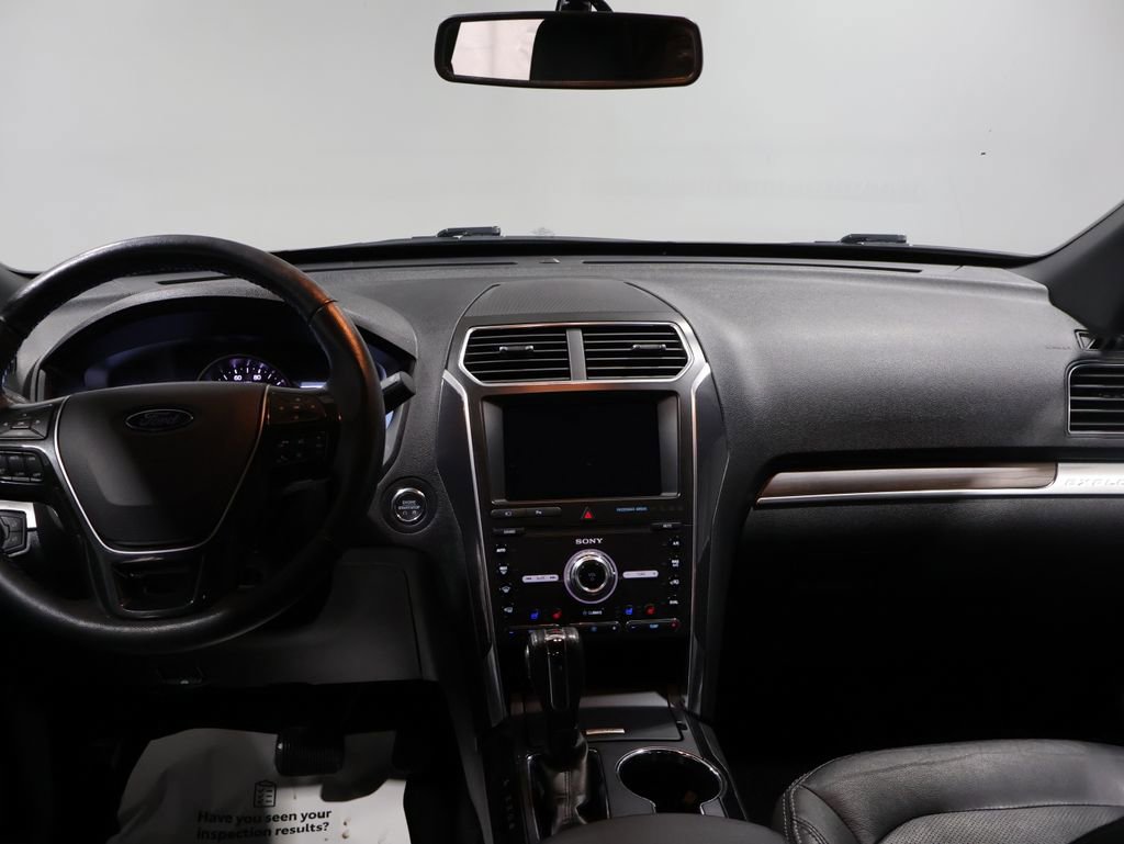 Used 2019 Ford Explorer Limited w/ Class III Trailer Tow Package image 17