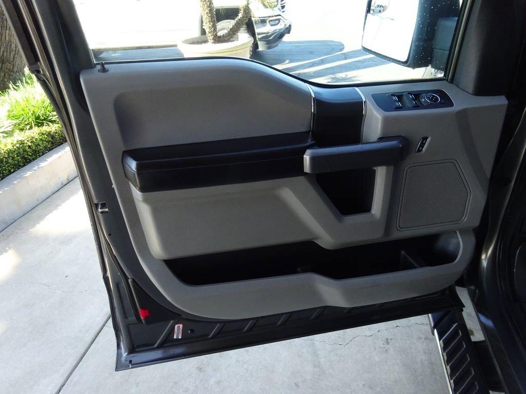 Used 2015 Ford F150 XLT w/ Equipment Group 302A Luxury RWD image 22