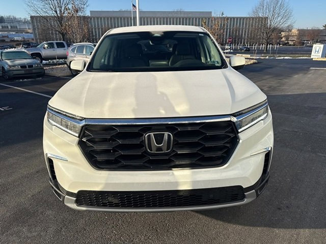 Certified 2025 Honda Pilot EX-L image 2