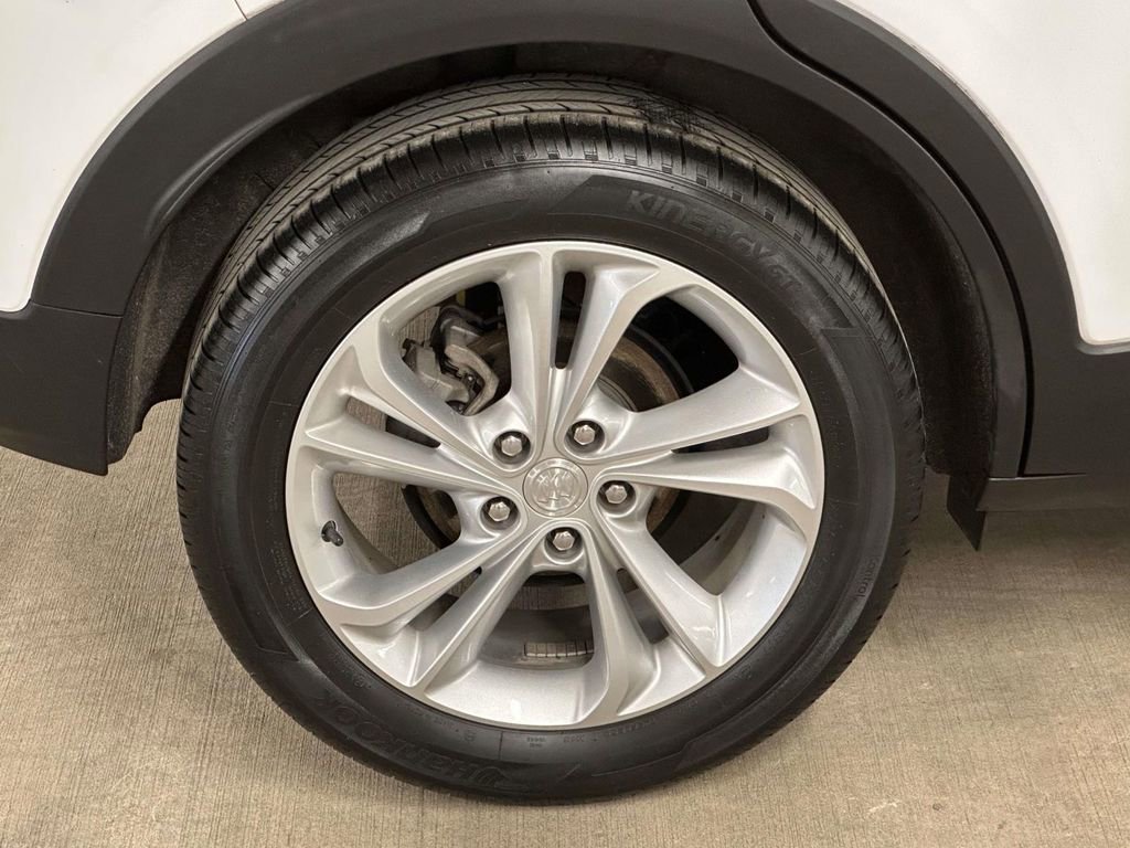 Used 2023 Buick Encore GX Preferred w/ Cold Weather Comfort Package FWD image 12