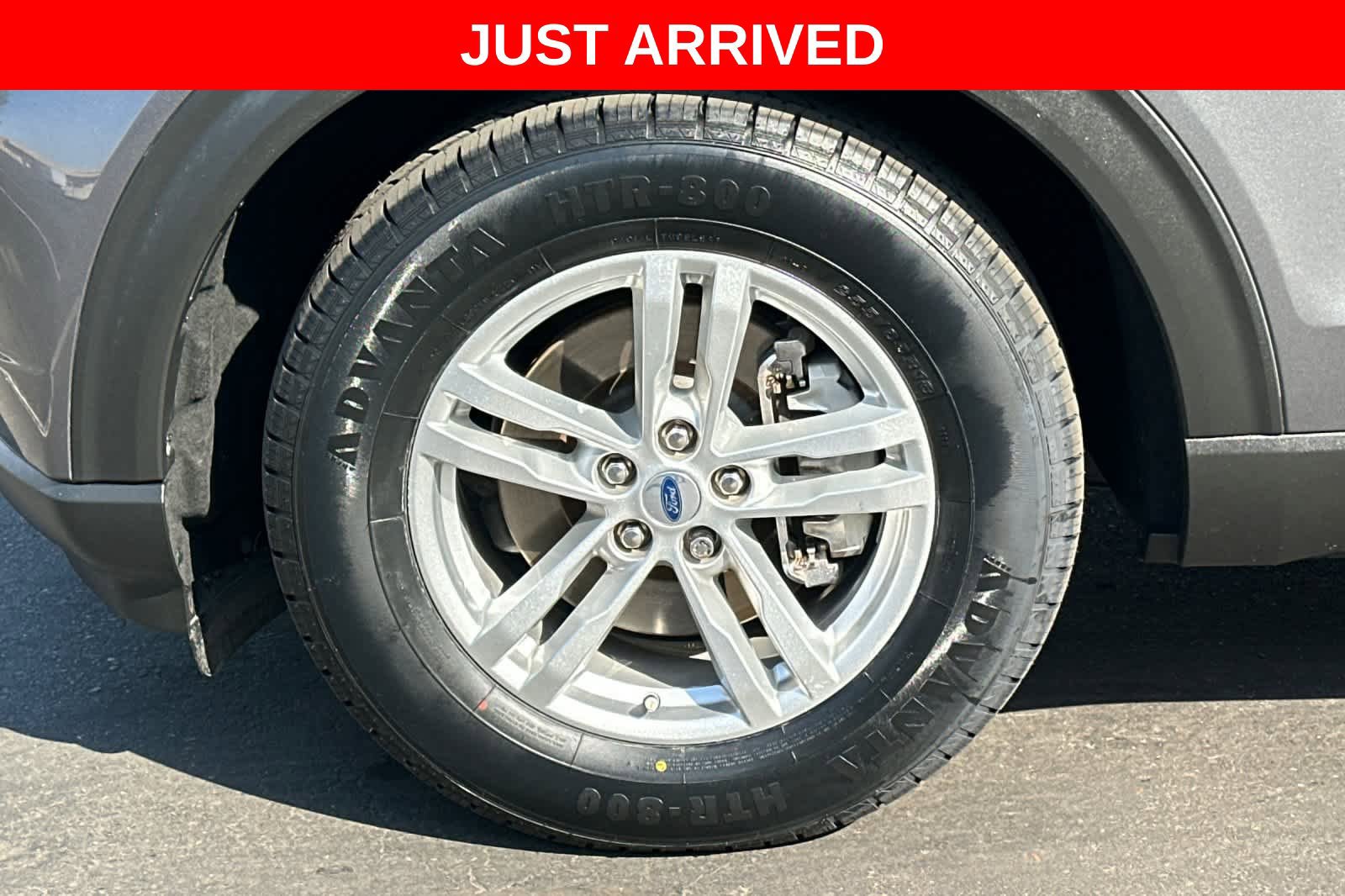 Certified 2022 Ford Explorer XLT w/ Equipment Group 202A RWD image 28