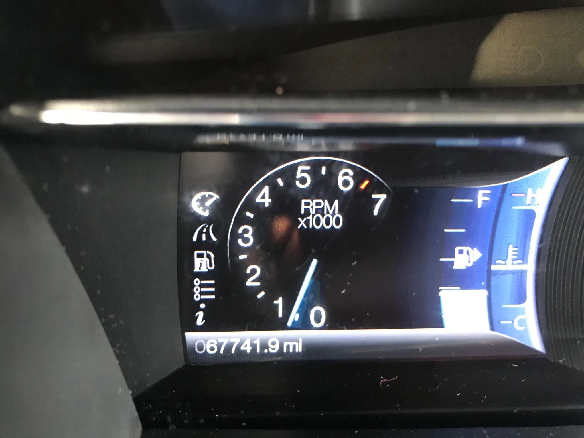 Used 2013 Lincoln MKS Sedan 4D image 17