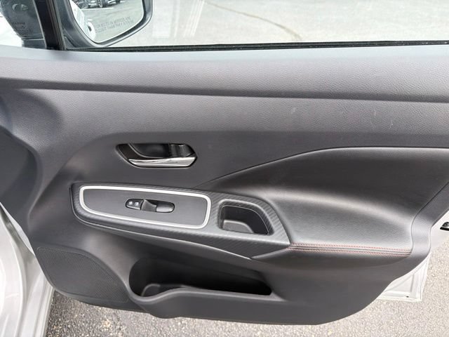 Used 2024 Nissan Versa SR FWD image 32