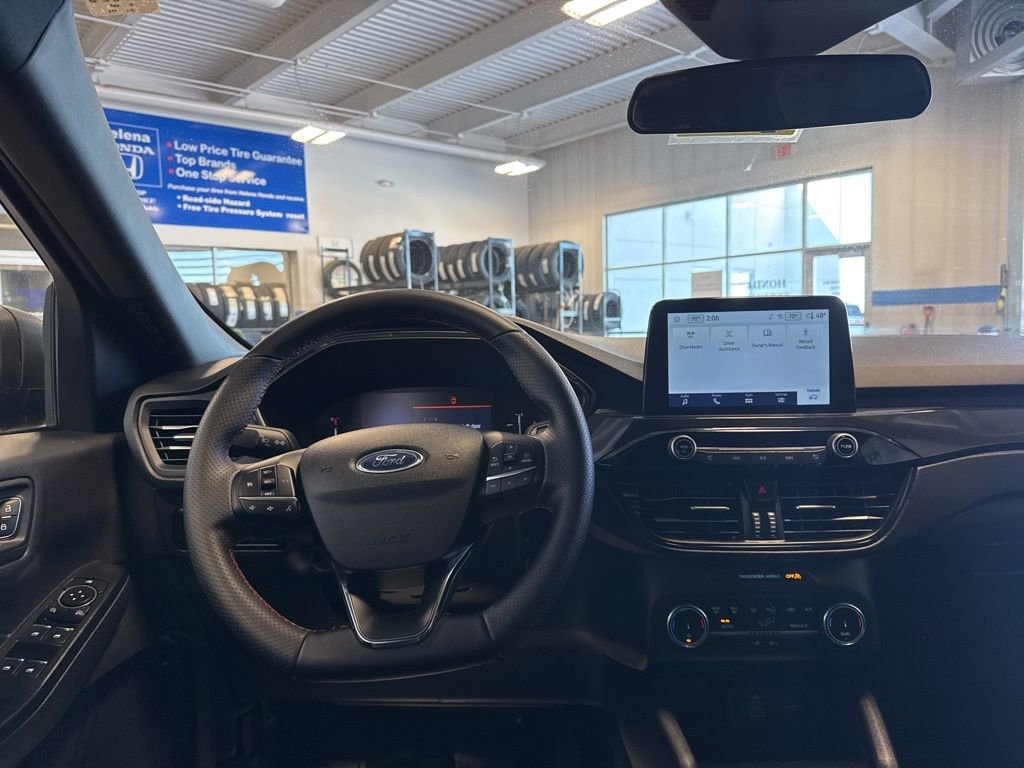 Used 2025 Ford Escape ST-Line image 10